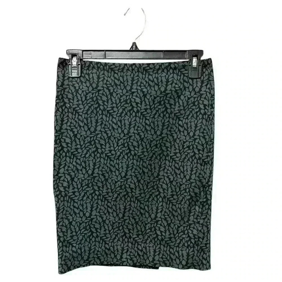 LOFT Black & Gray Leaf Print Pencil Skirt, Petite 00 - Picture 1 of 4